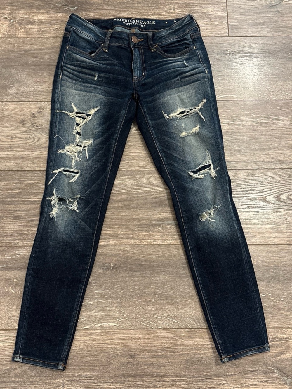 American Eagle Outfitters Dark Wash Distressed Jeggings